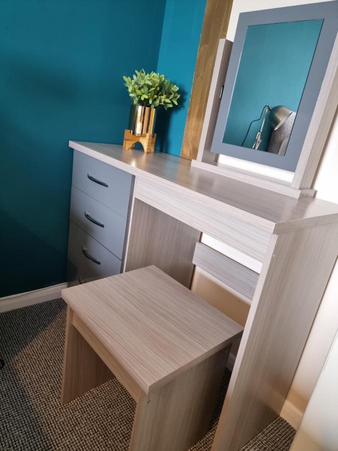 Lovely 2 Bedroom Serviced Apartment With Parking Mansfield Eksteriør billede
