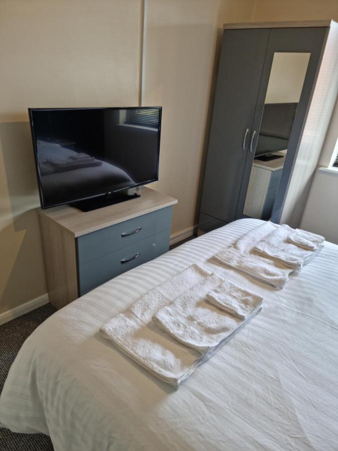 Lovely 2 Bedroom Serviced Apartment With Parking Mansfield Eksteriør billede